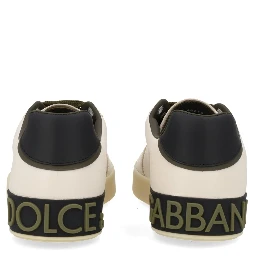 SNEAKER WITH LOGO