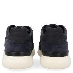 SUEDE SNEAKER