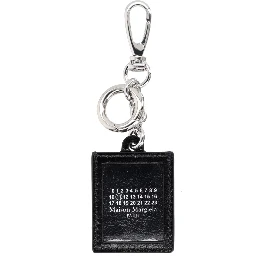 سلسلة مفاتيح جلدية