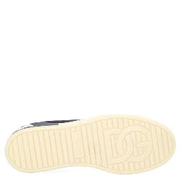 SNEAKER WITH LOGO