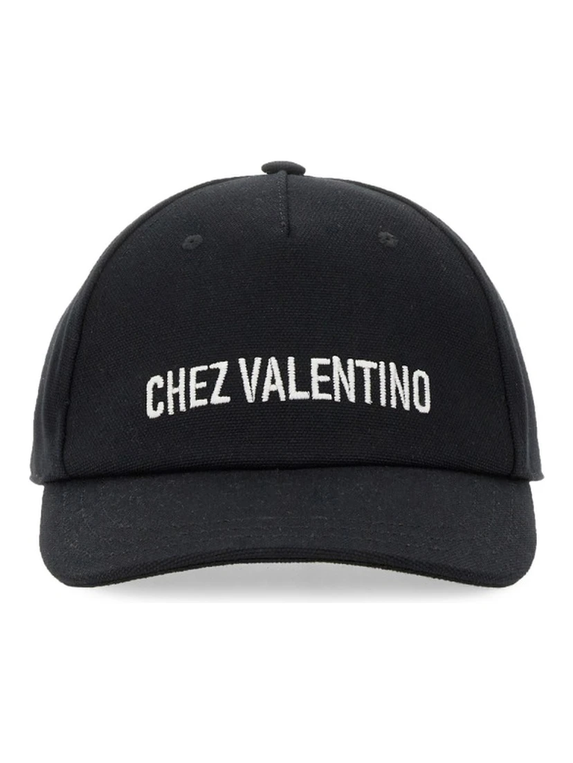 BASEBALL CAP WITH EMBROIDERY
