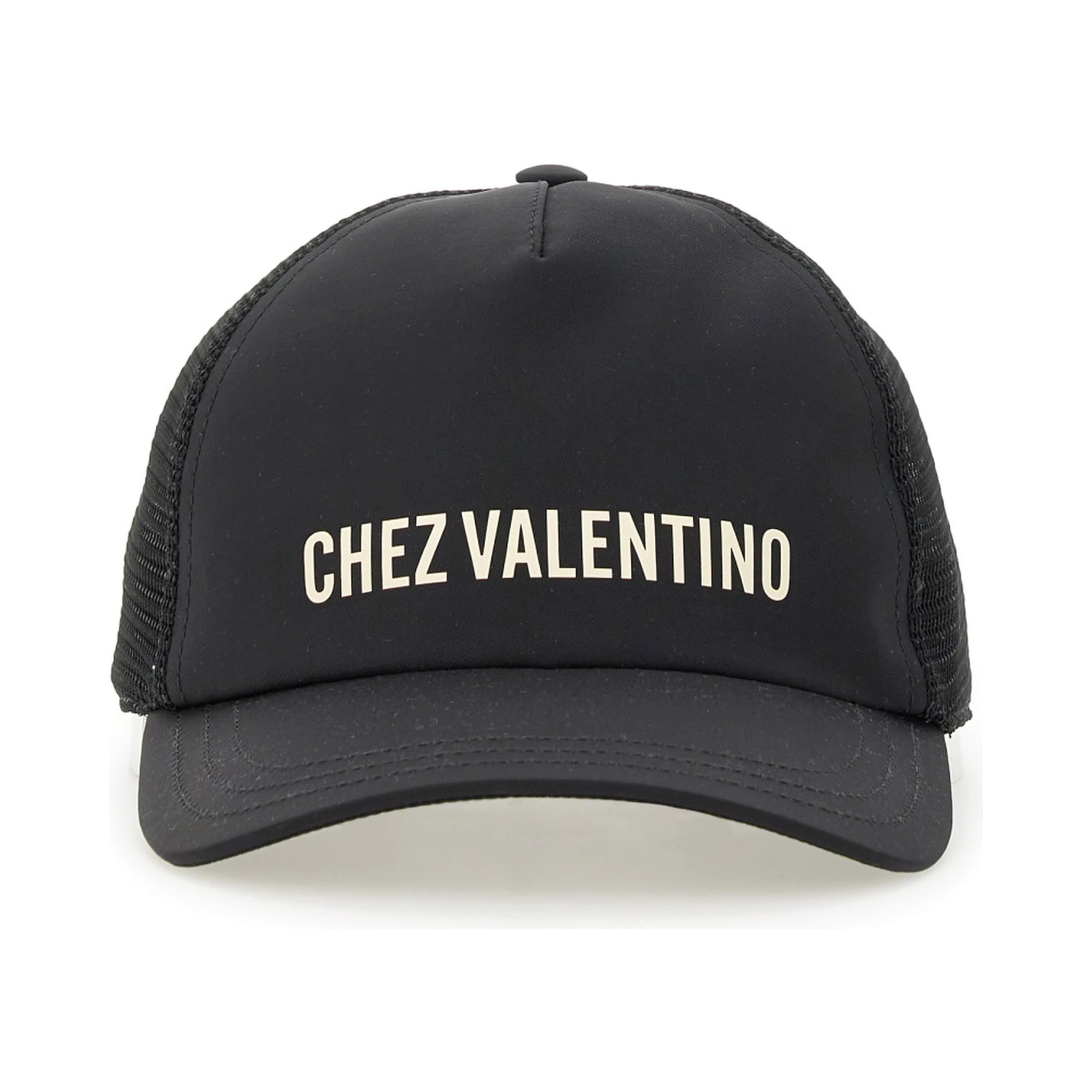 قبعة بيسبول مكتوب عليها "CHEZ VALENTINE"