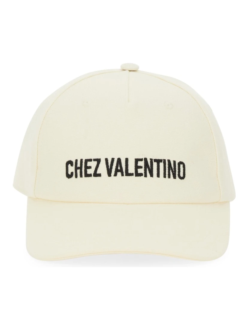 BASEBALL CAP WITH EMBROIDERY