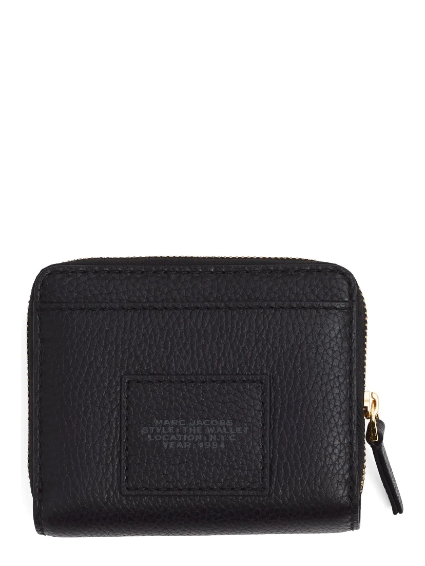 MARC JACOBS