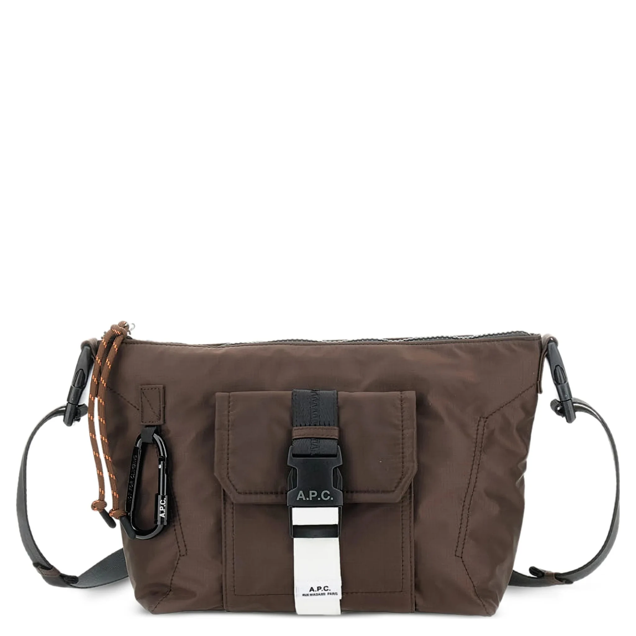 أكياس APC.. بنية اللون