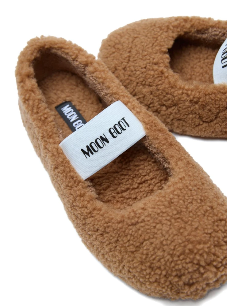 Moon Boot Flat shoes Brown alternative