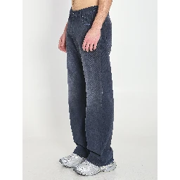 Baggy jeans