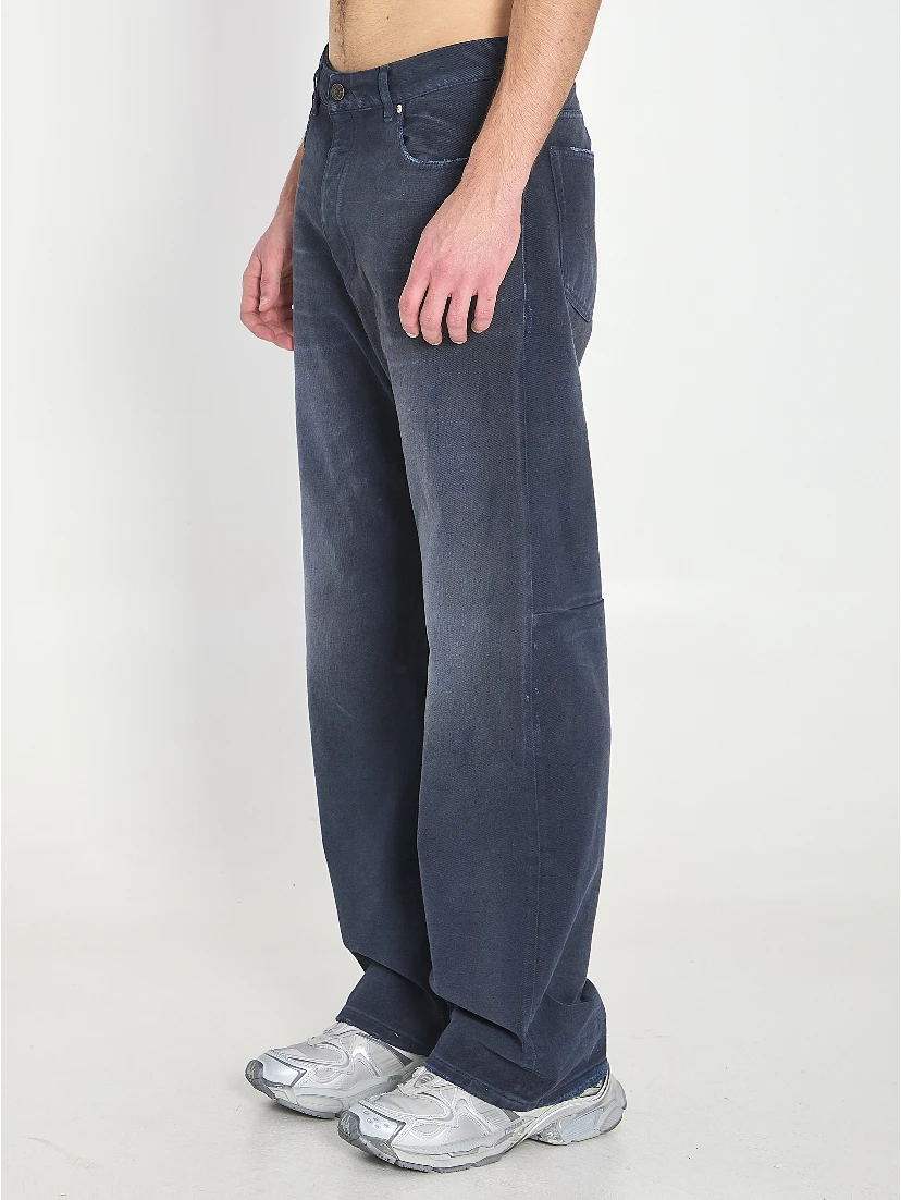 Baggy jeans