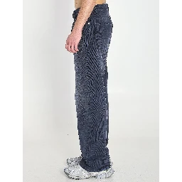 Baggy jeans