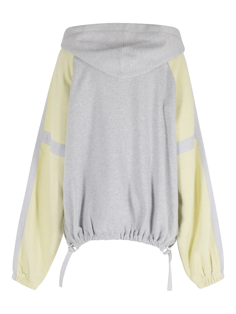 قاذفة قنابل