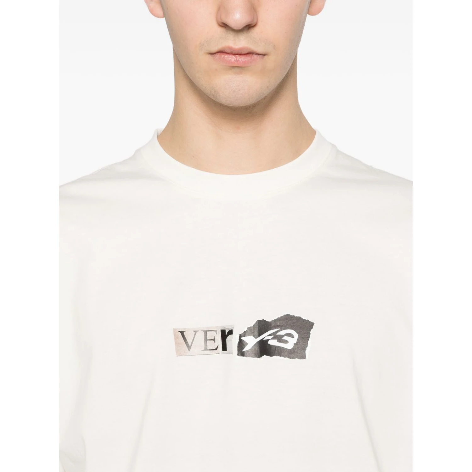 تيشيرتات وبولو بيضاء من Y-3