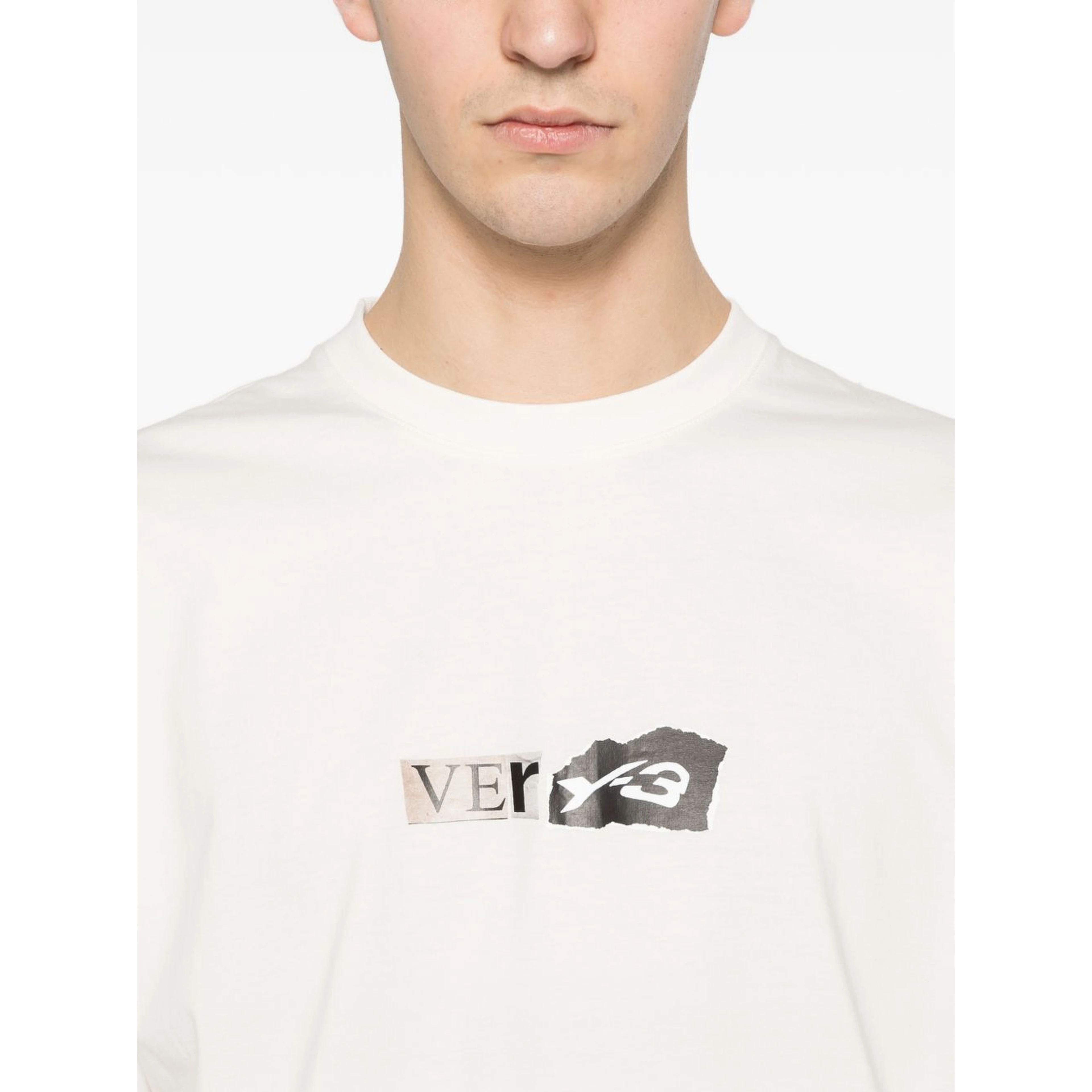 تيشيرتات وبولو بيضاء من Y-3
