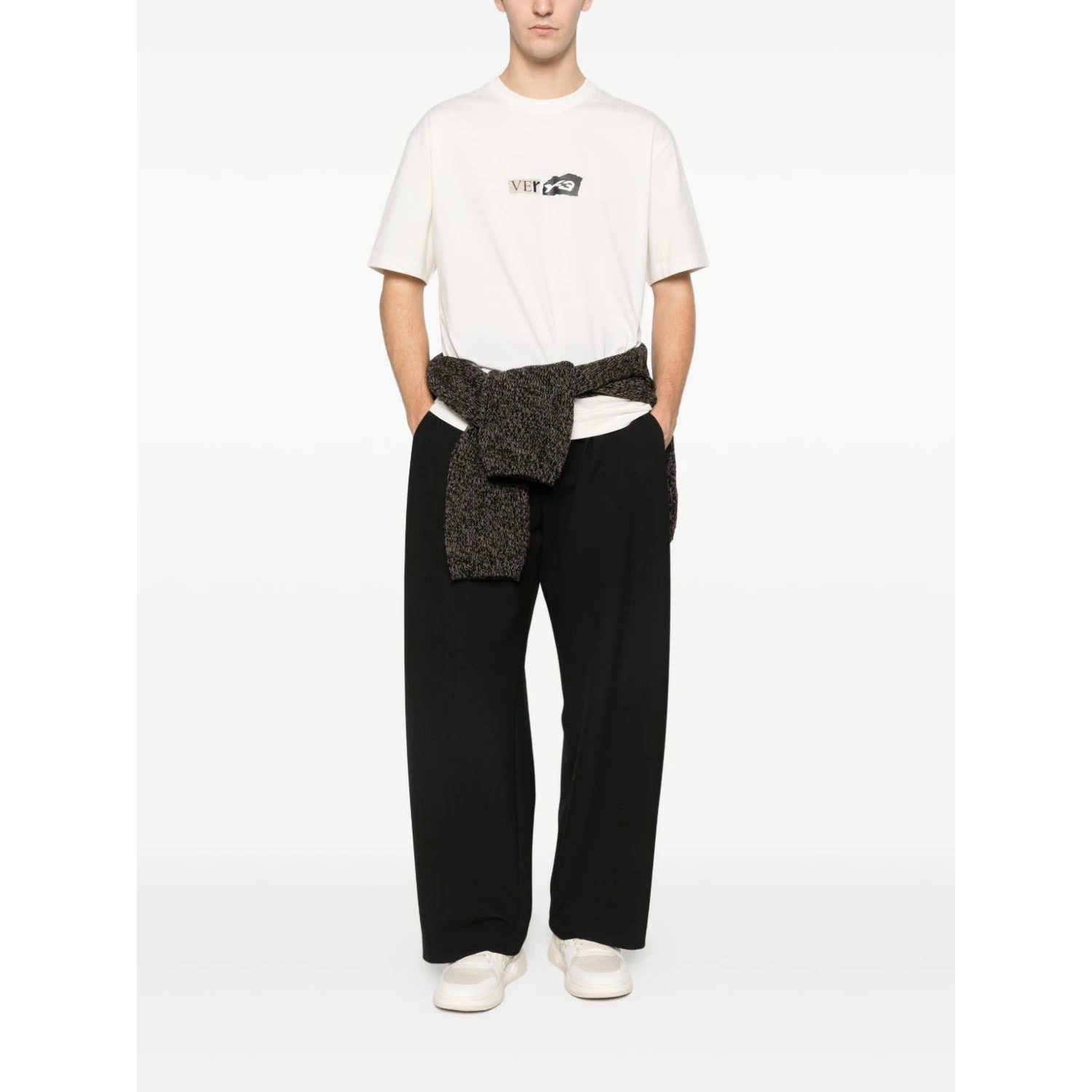 تيشيرتات وبولو بيضاء من Y-3