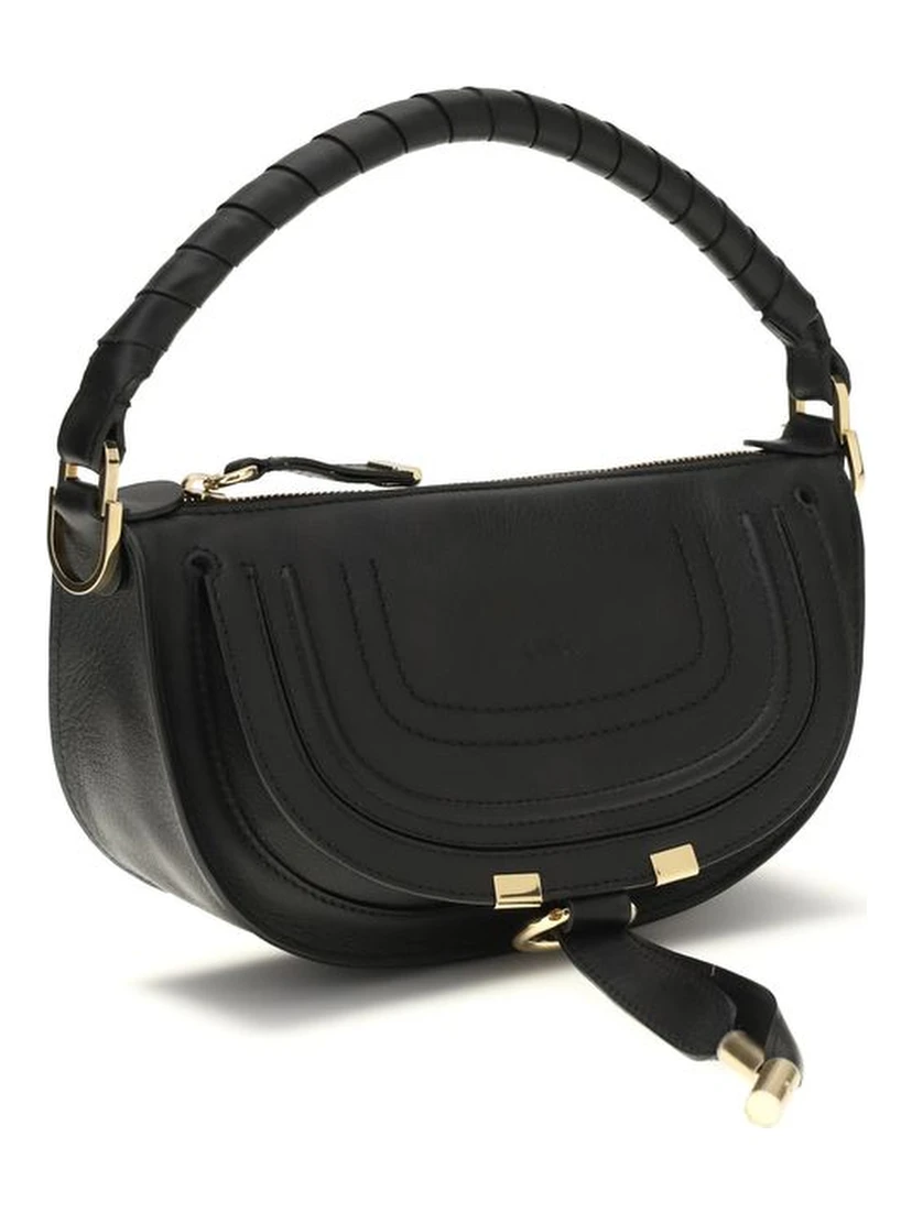 حقيبة كتف بوس توروس من جلد العجل الأسود