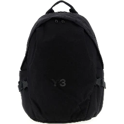 حقيبة ظهر بشعار