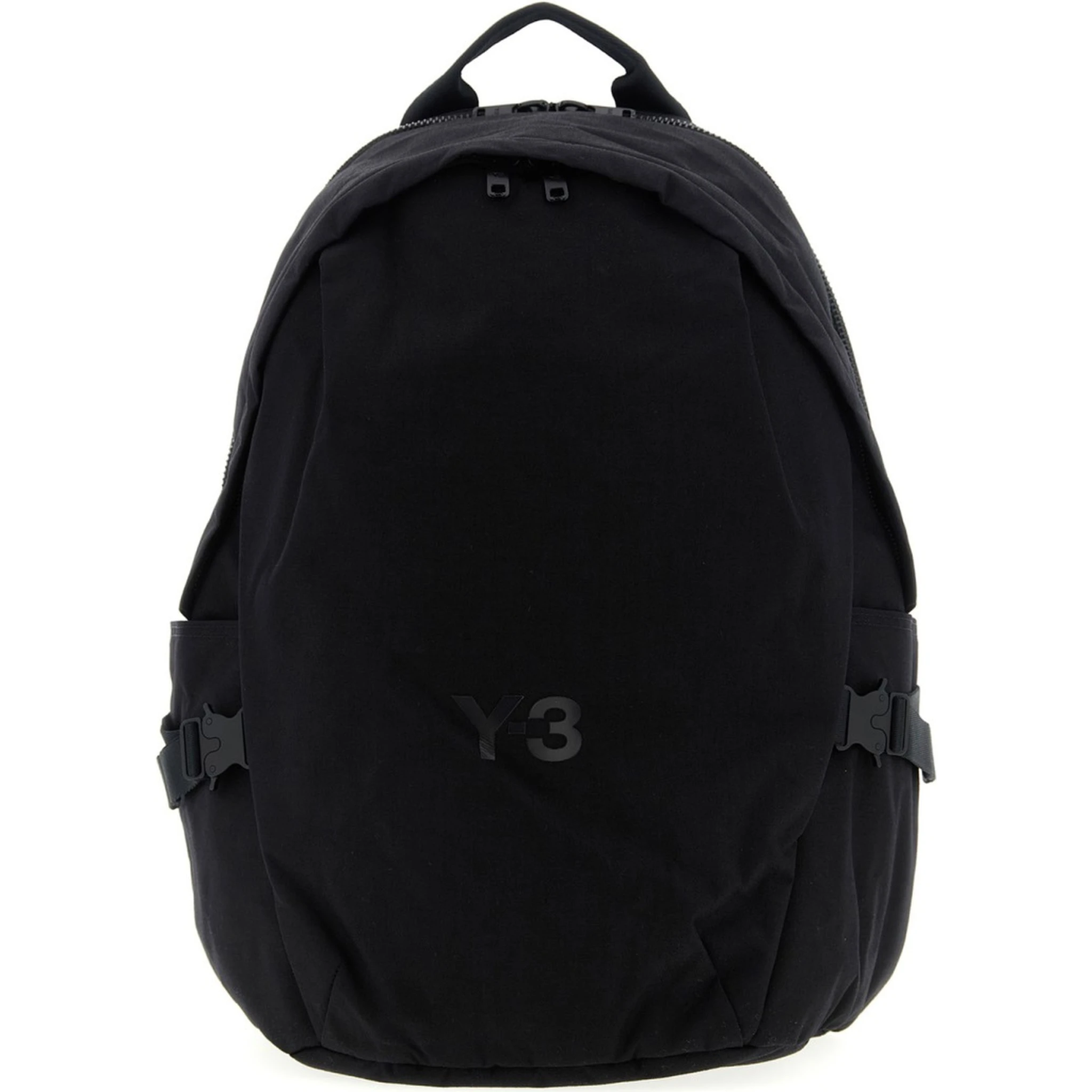 حقيبة ظهر بشعار