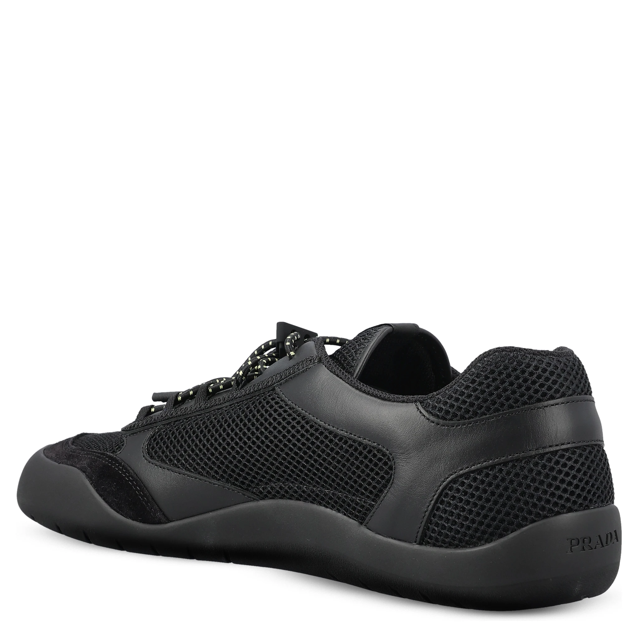 حذاء رياضي أسود من برادا