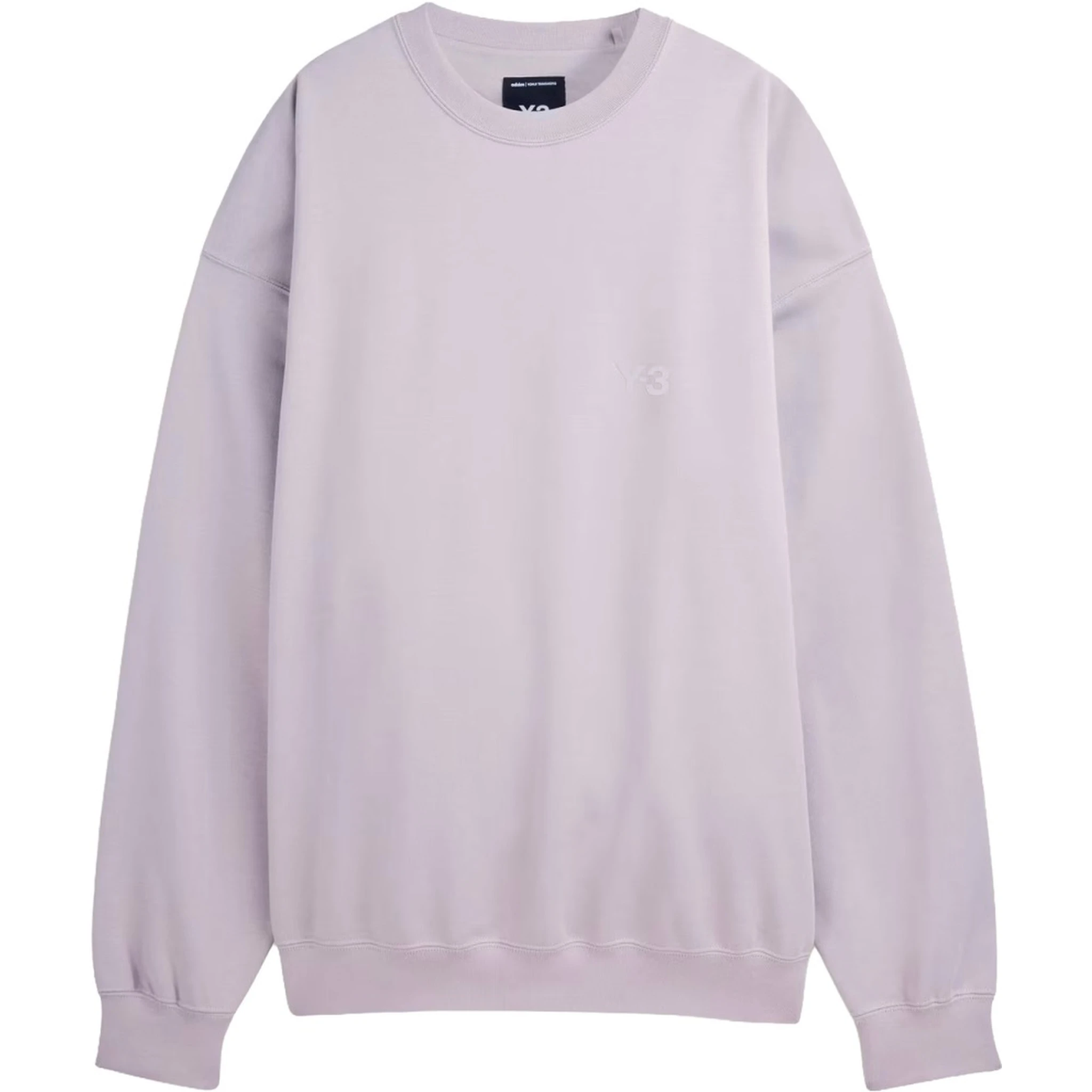 كنزة رياضية بشعار