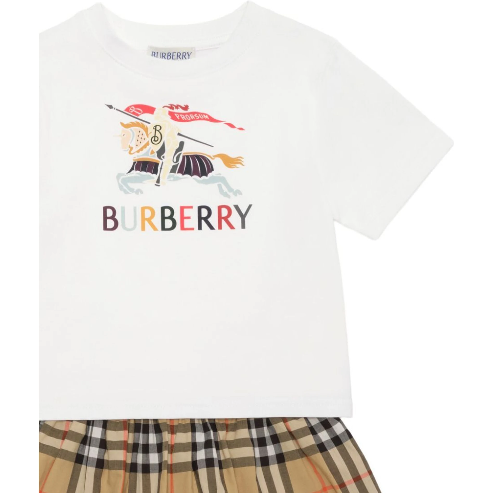 ملابس بربري للأطفال... أبيض