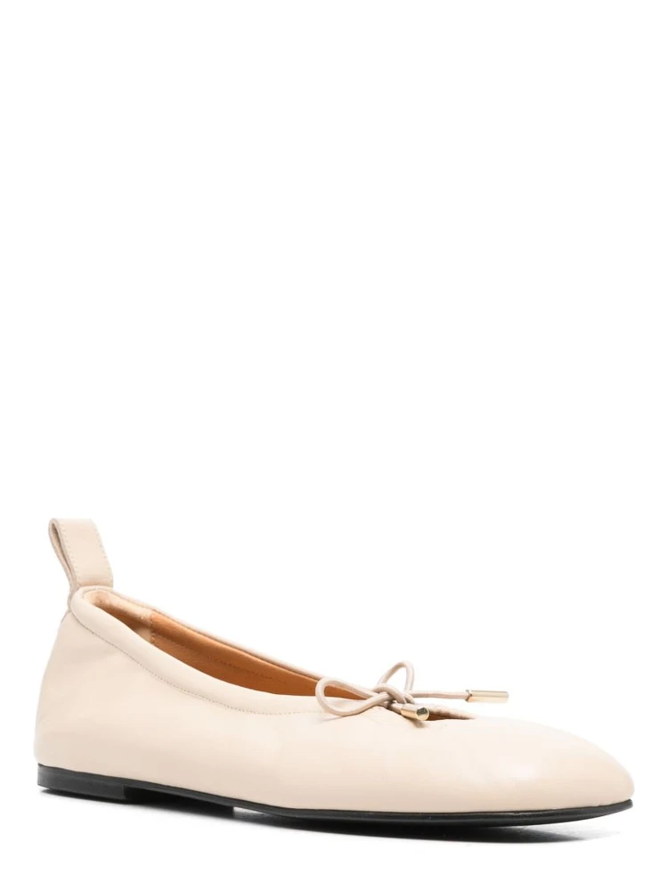 ALOHAS Flat shoes White alternative