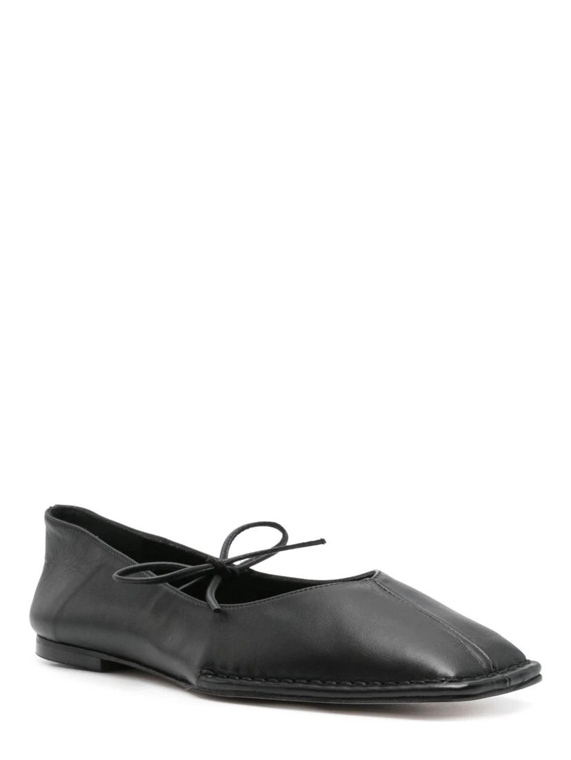 ALOHAS Flat shoes Black