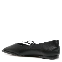 ALOHAS Flat shoes Black