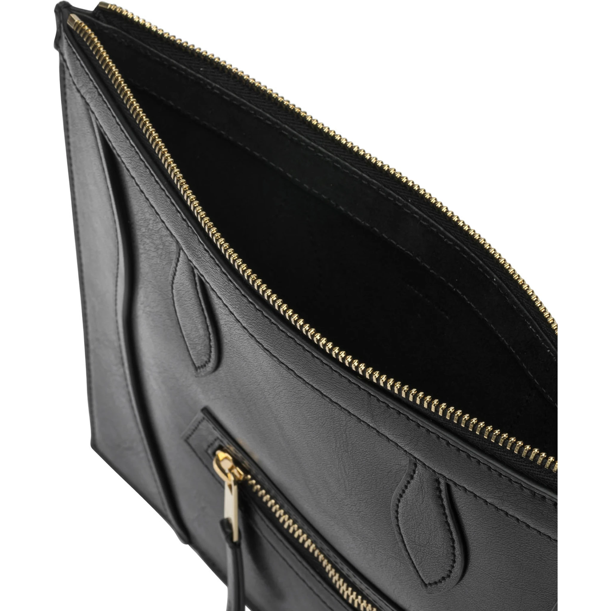 حقيبة من جلد الغزال