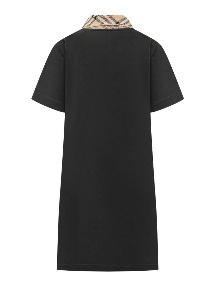 تيشيرتات وبولو من بربري باللون الأسود