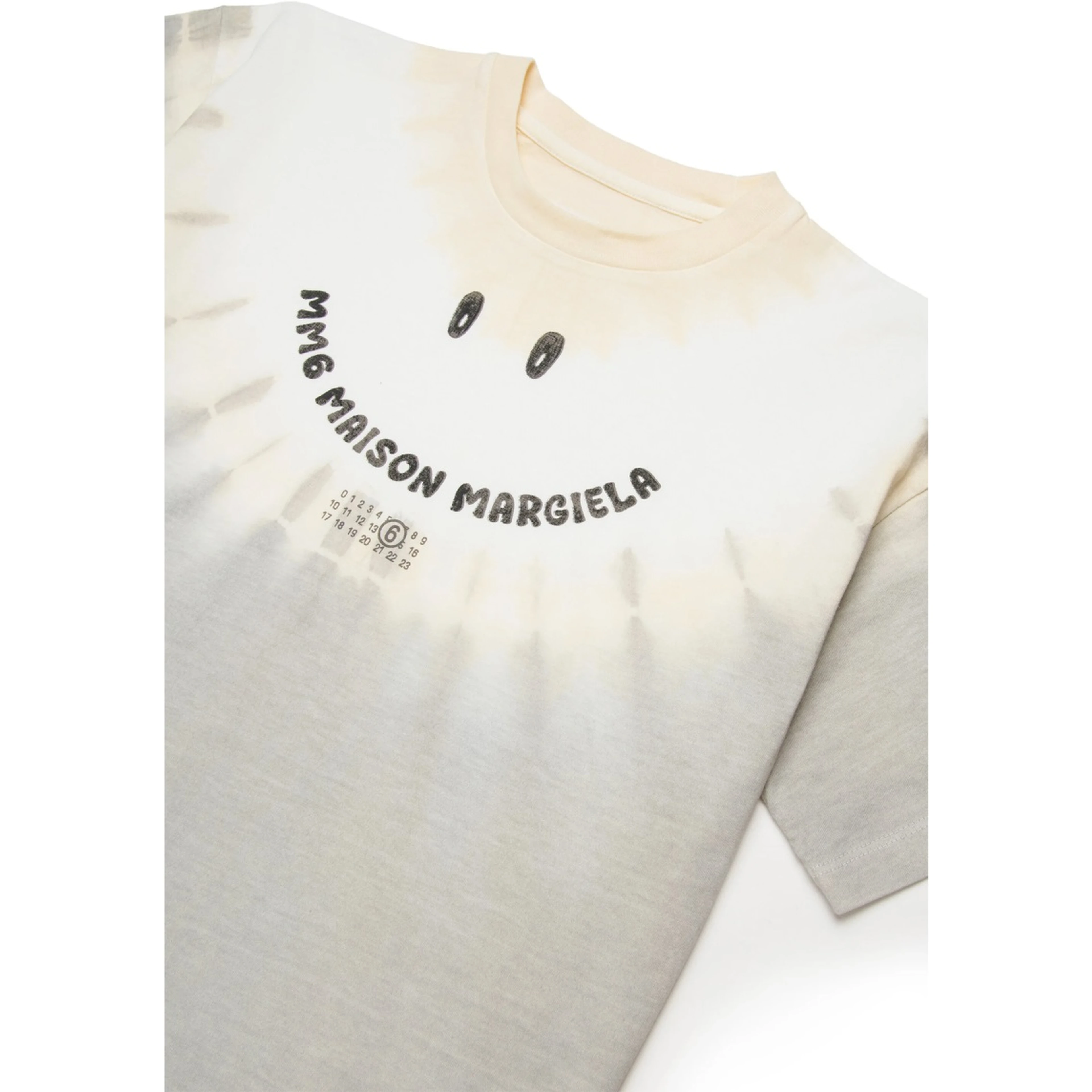 T-SHIRT WITH "SMILE" LOGO