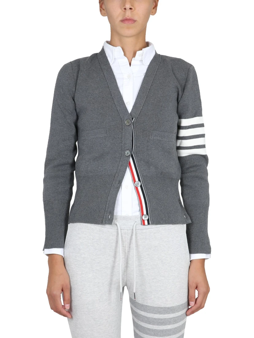 CARDIGAN CON SCOLLO A V