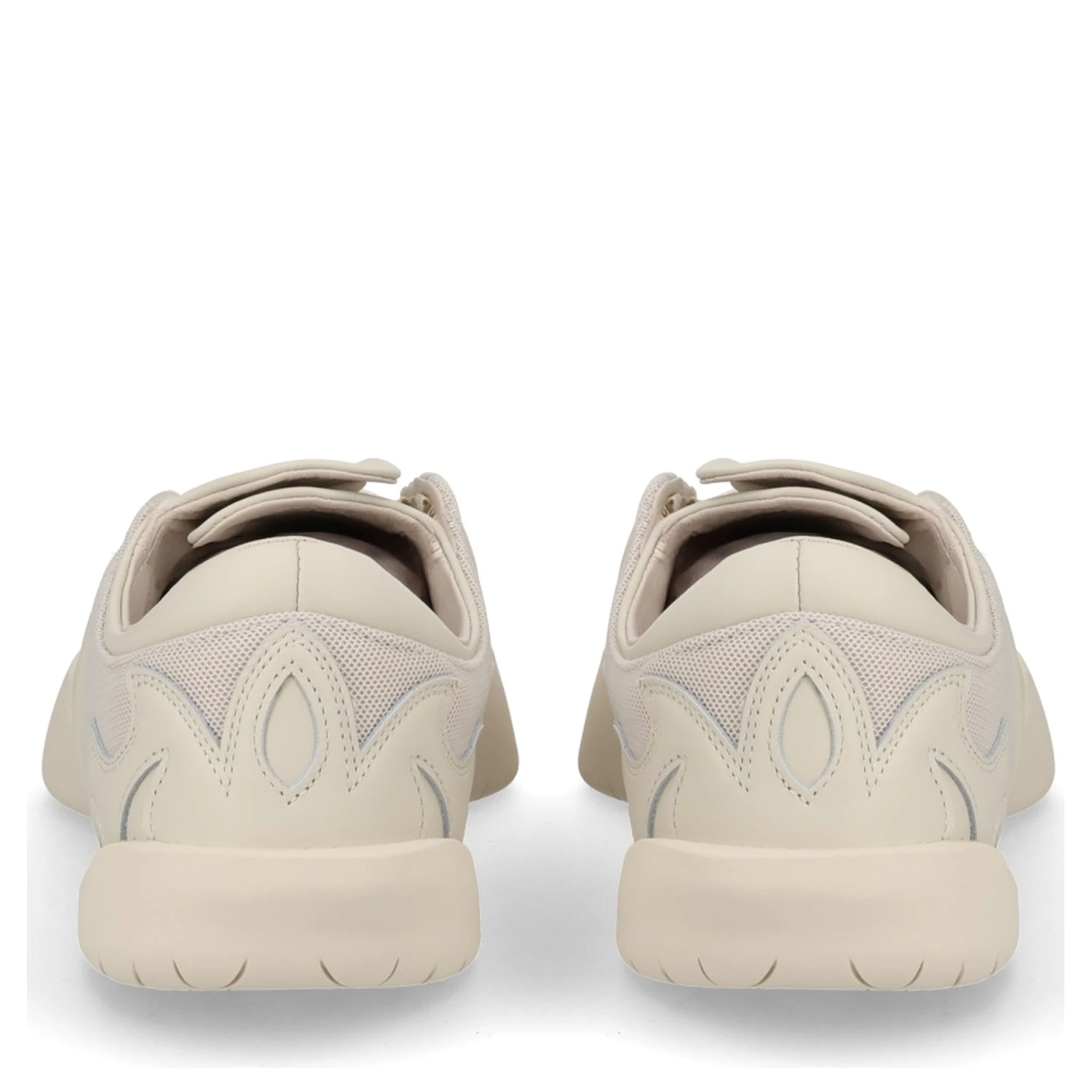 "REGU 2002" SNEAKER