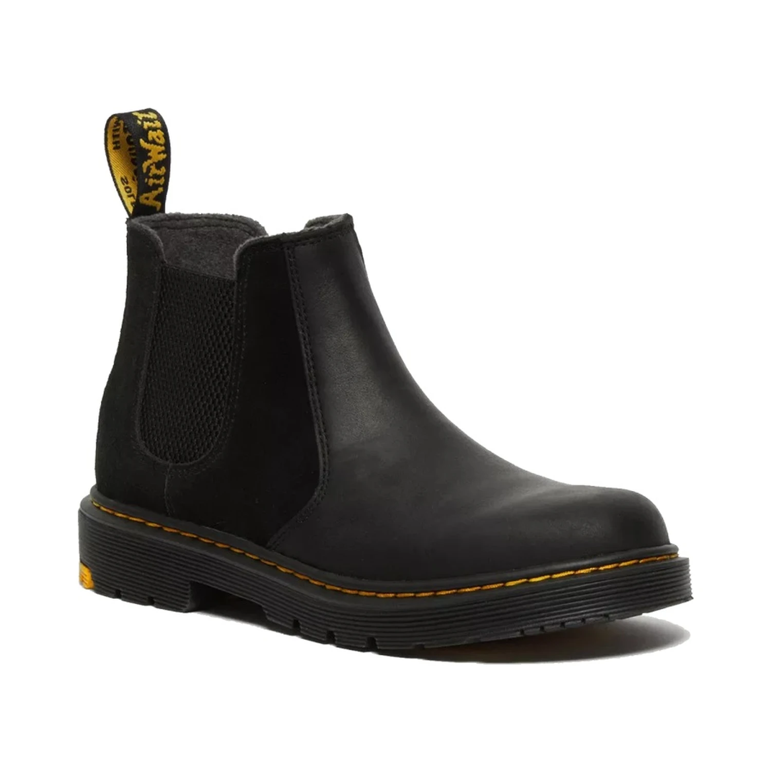 CHELSEA BOOTS.