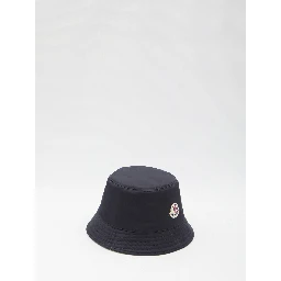 Reversible bucket hat