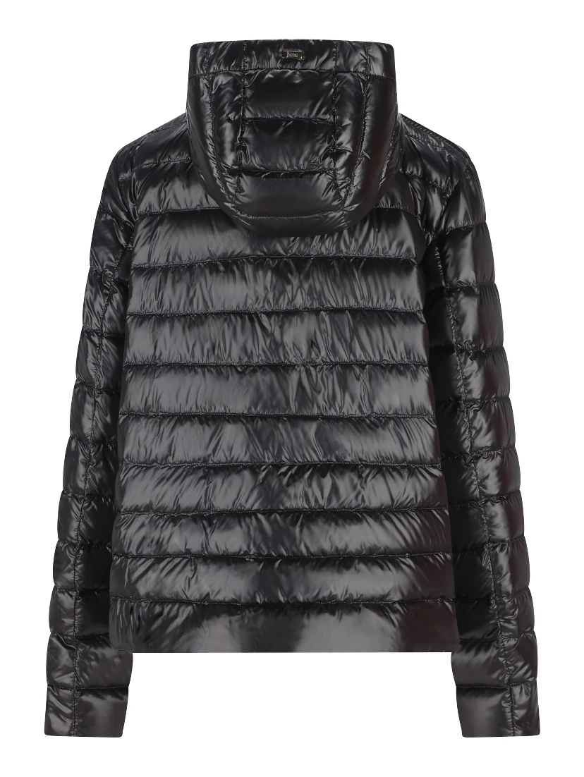 هيرنو كوتس أسود