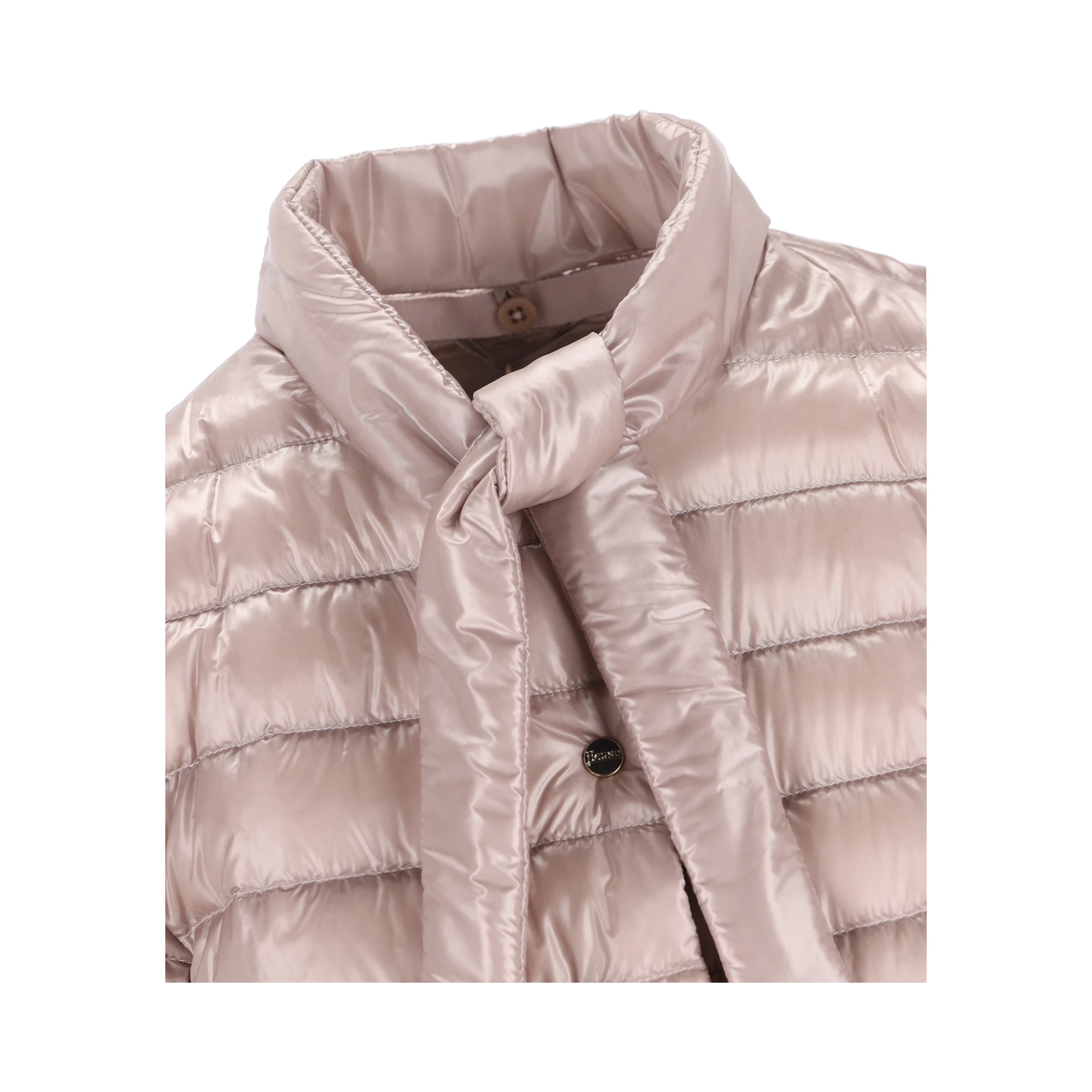 بودرة هيرنو كوتس