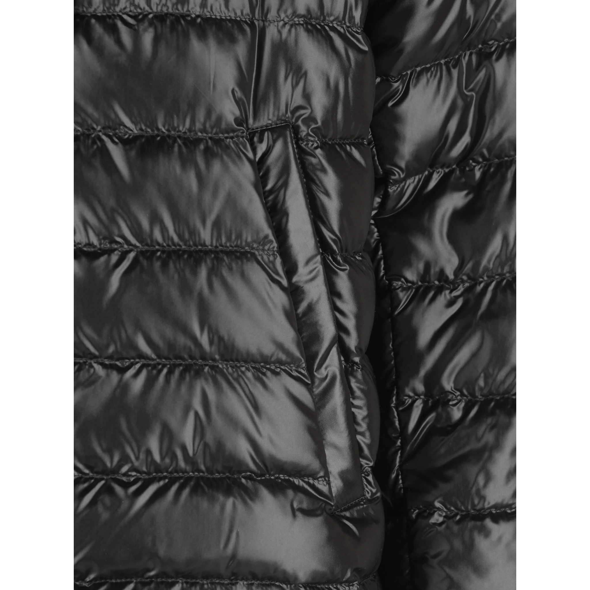 هيرنو كوتس أسود