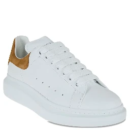 أحذية رياضية من ألكسندر ماكوين