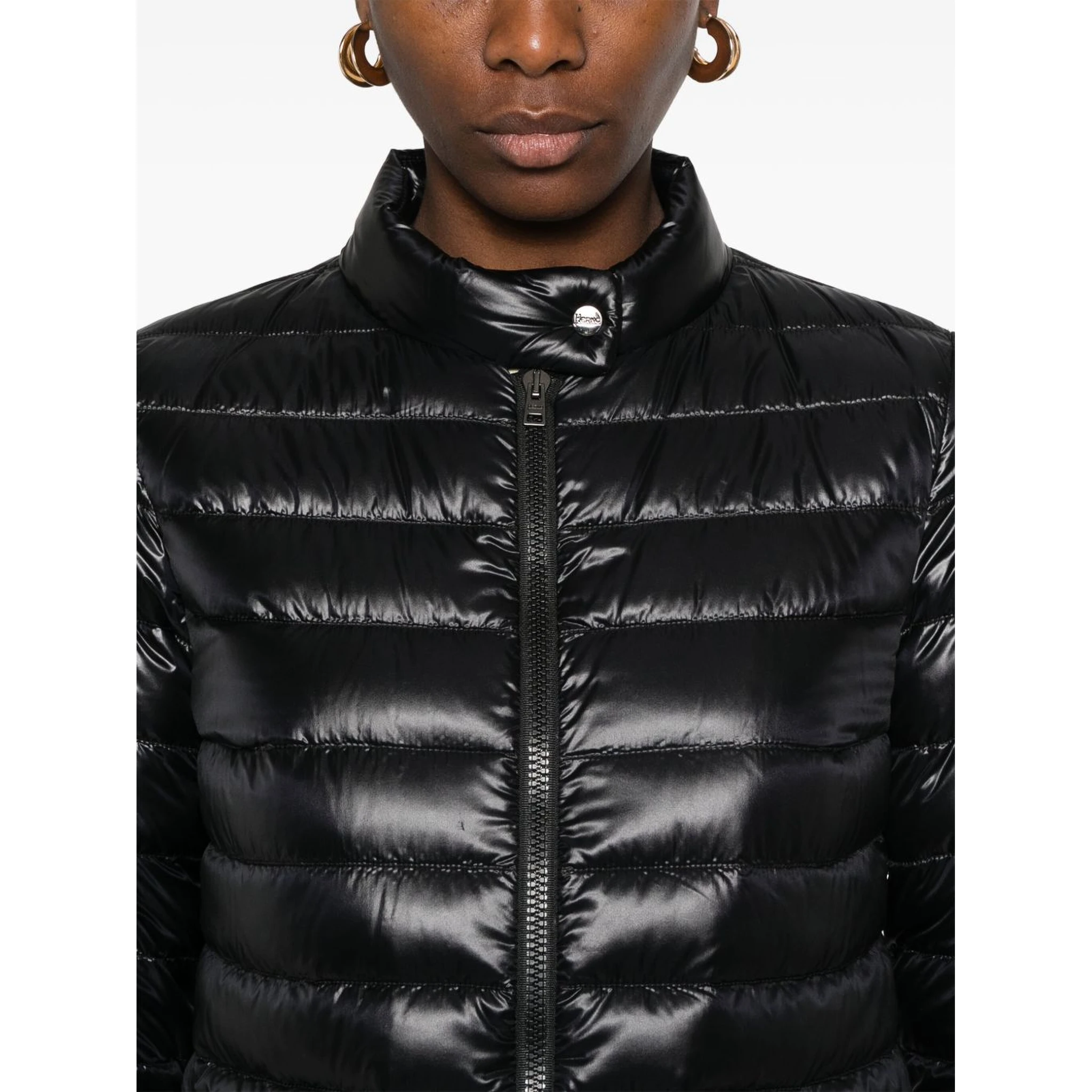 هيرنو كوتس أسود