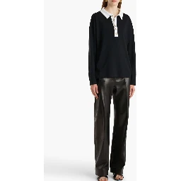 تيشيرتات وبولو سوداء من KHAITE