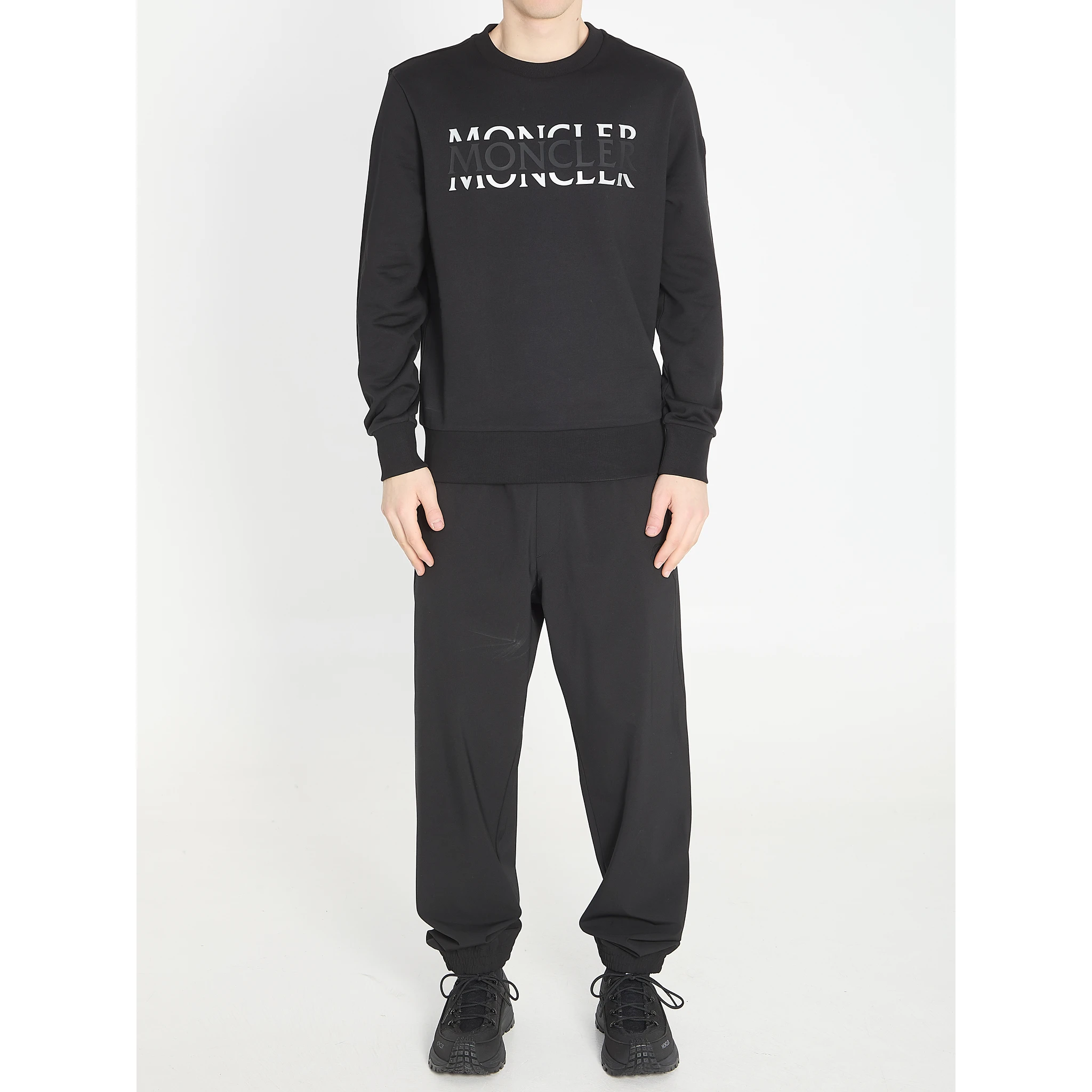 Crewneck sweatshirt
