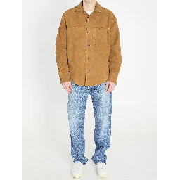 Buttoned overshirt in suede