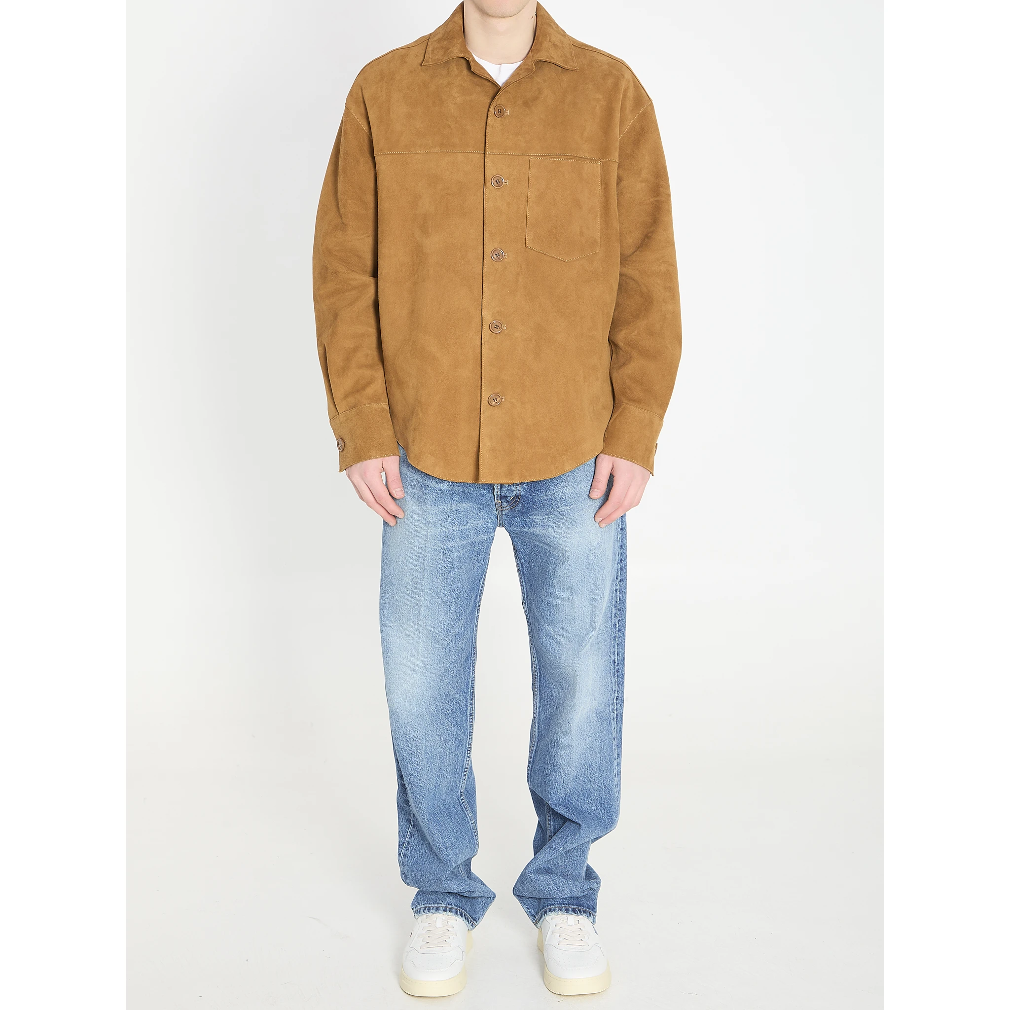 Buttoned overshirt in suede