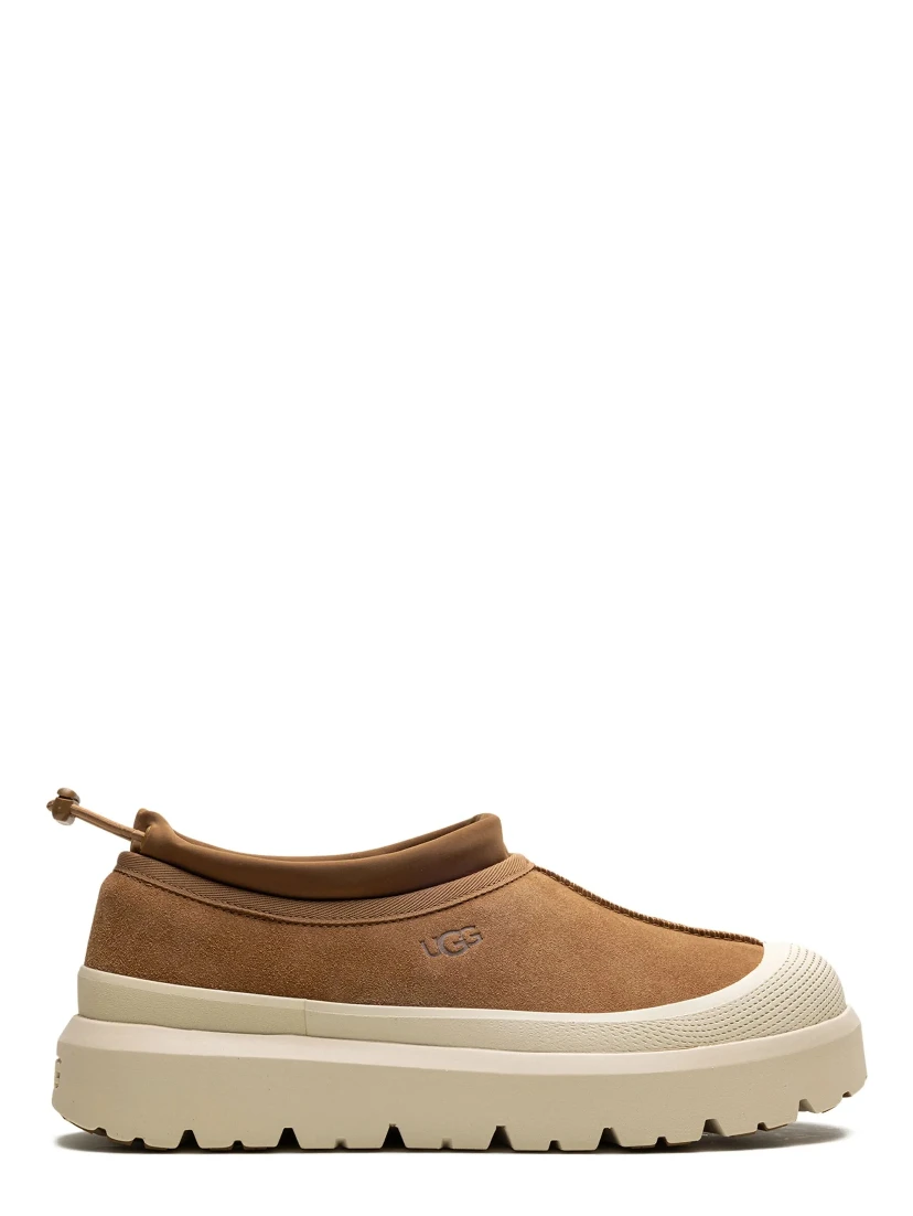 UGG Flat shoes Brown