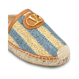 Valentino Garavani Flat shoes