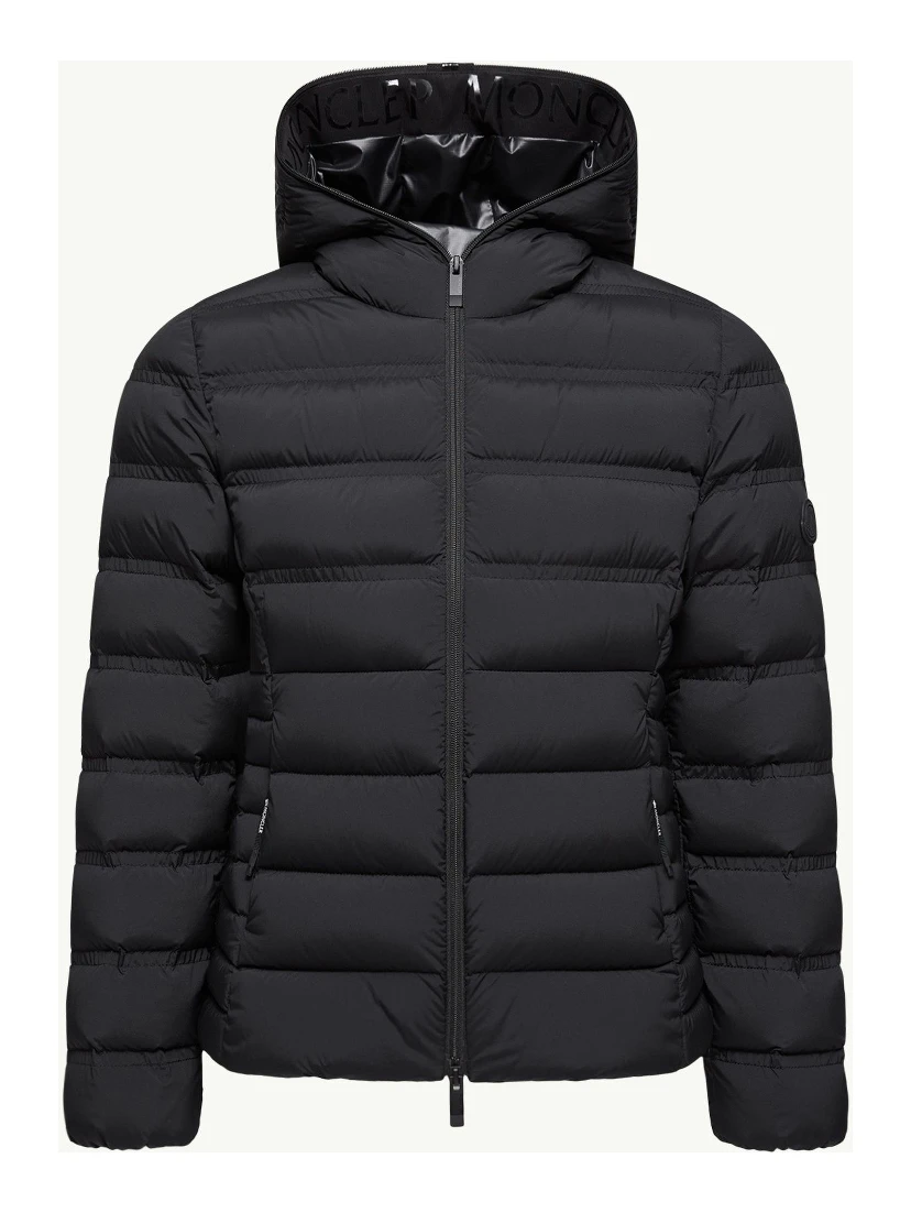 معاطف مونكلير سوداء