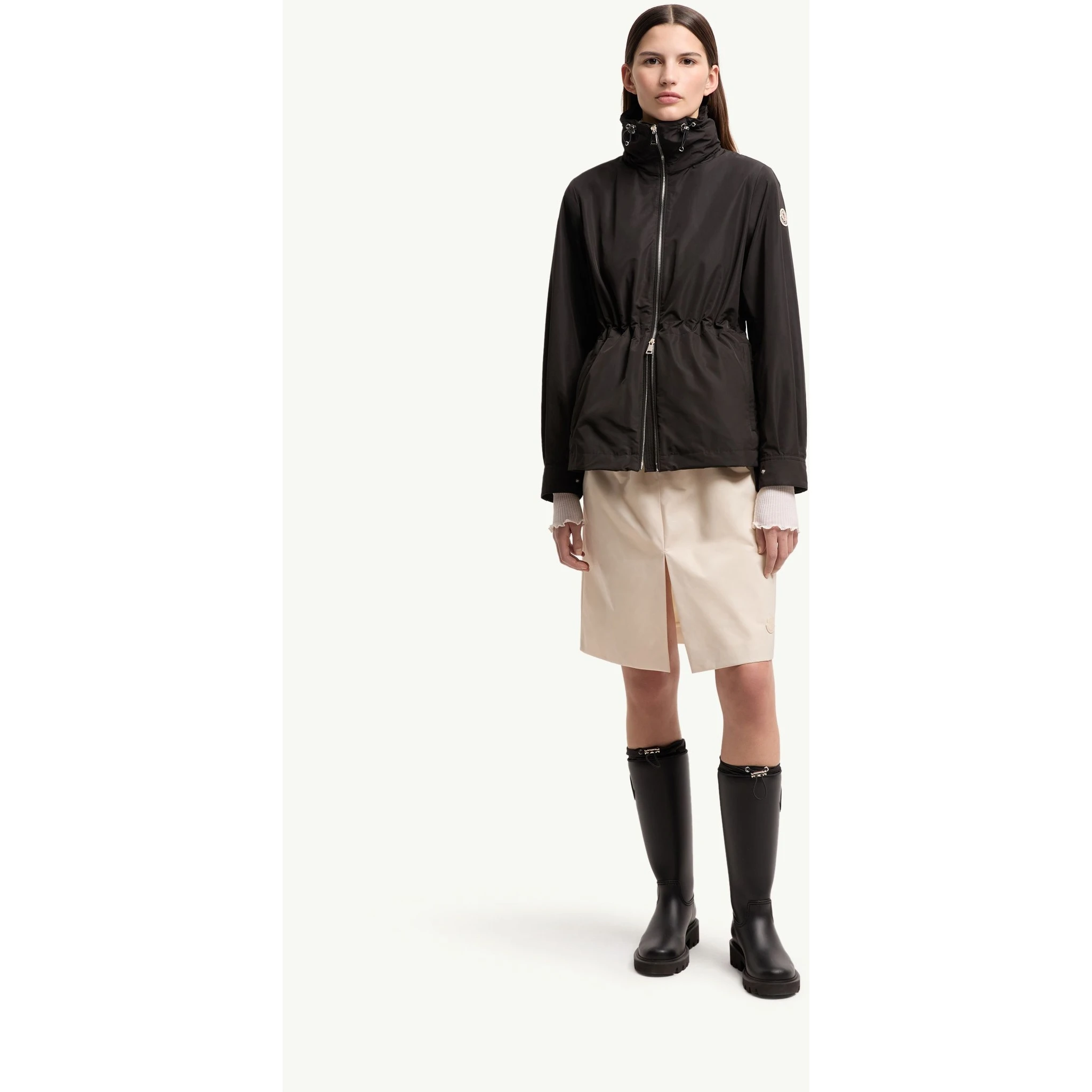 معاطف مونكلير سوداء