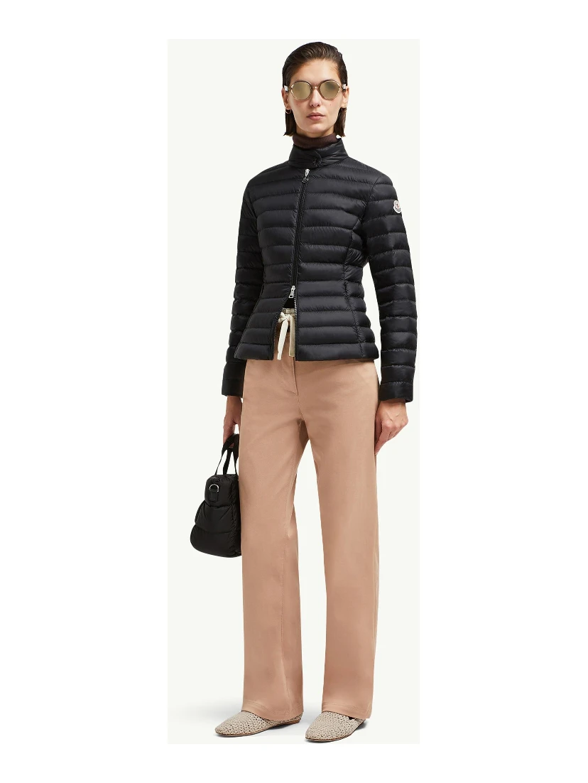 معاطف مونكلير سوداء