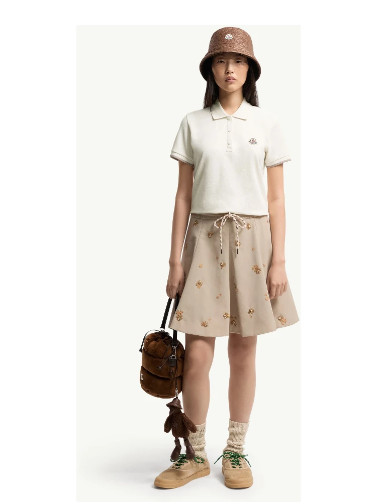 تيشيرتات وبولو مونكلير بيضاء alternative