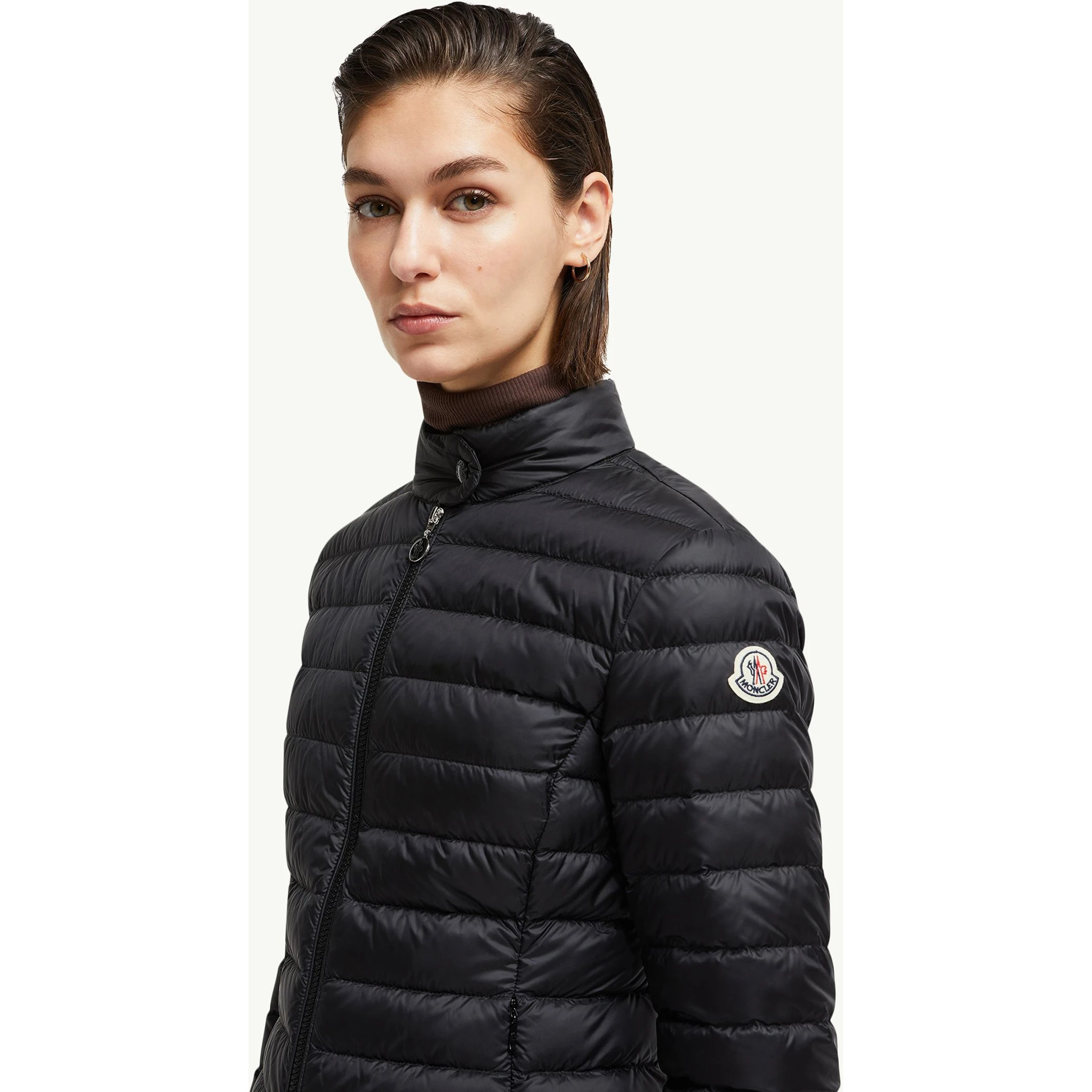 معاطف مونكلير سوداء