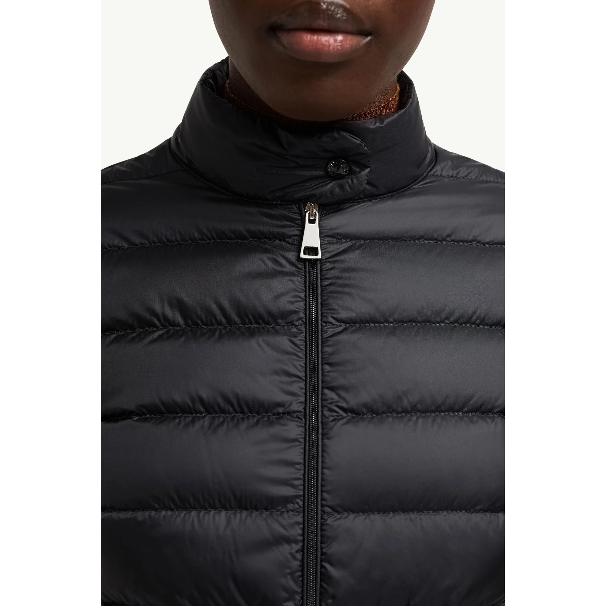 معاطف مونكلير سوداء